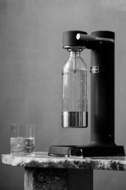 Aarke Carbonator III Soodakone, Matt Black -Keittiökonekauppa aarke carbonator iii soodakone 8