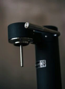 Aarke Carbonator III Soodakone, Matt Black -Keittiökonekauppa aarke carbonator iii soodakone 9