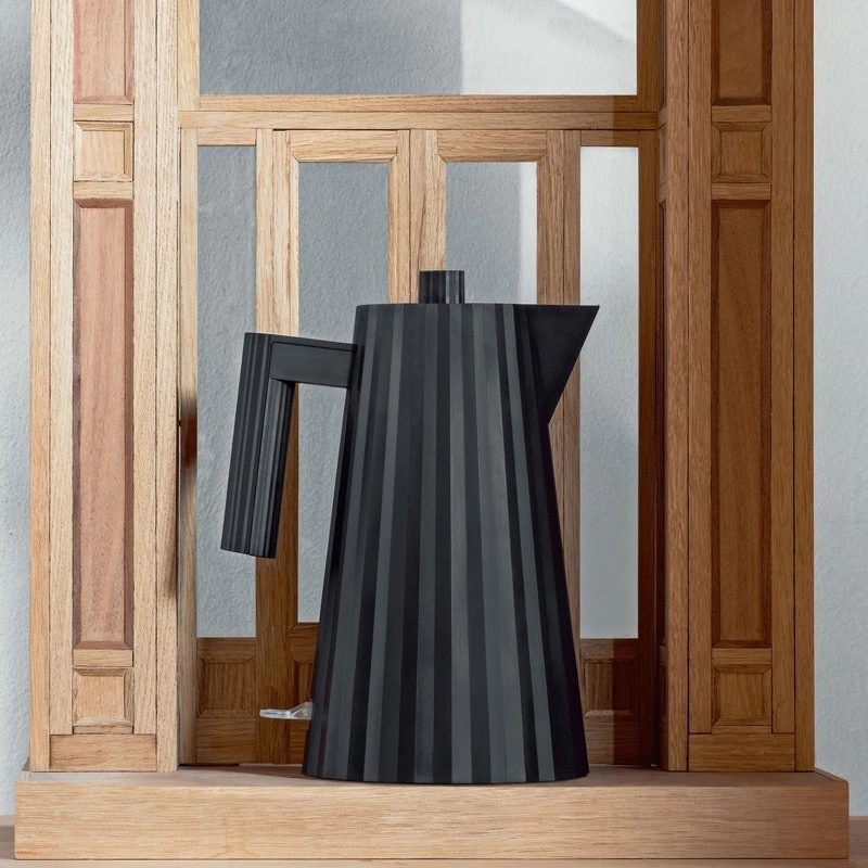 Alessi Electric Kettle Plissé, Black 4 Alessi Electric Kettle Plissé, Black - Image 2