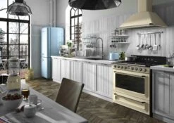 Smeg Leivänpaahdin, Kahdelle Viipaleelle, Pastellinsininen -Keittiökonekauppa smeg smeg leivanpaahdin 2 viipaletta 67