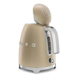 Smeg Kettle 1,7 L, Matte Gold -Keittiökonekauppa smeg smeg vedenkeitin 17 l 45
