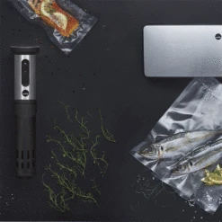 Wilfa Tyhjiökypsennin Setti -Keittiökonekauppa wilfa sous vide svb1 1200s kit vacuum sealer vacuum rolls 4
