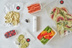 Zwilling Fresh & Save Aloituspakkaus Vakuumipumpulla / Pussit / Rasiat Muovista, 7 Palaa 10 Zwilling Fresh & Save Aloituspakkaus Vakuumipumpulla / Pussit / Rasiat Muovista, 7 Palaa -Keittiökonekauppa zwilling fresh save aloituspakkaus vakuumipumpulla pussit rasiat muovista 7 palaa 3